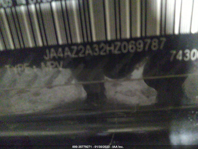 JA4AZ2A32HZ069787 Mitsubishi Outlander Es