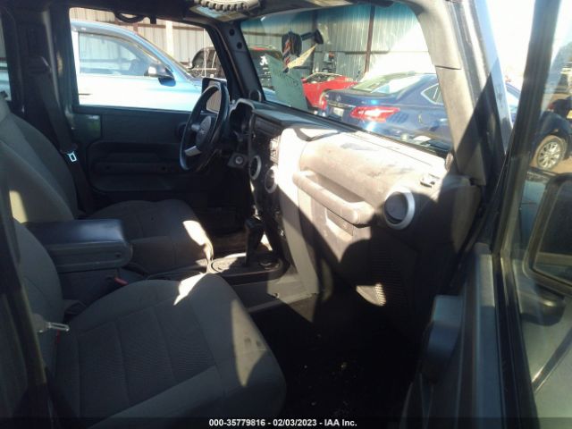 1J4GA59108L599717 Jeep Wrangler Unlimited Sahara