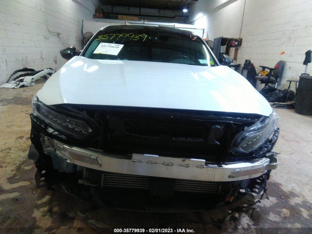 2018 HONDA ACCORD SEDAN TOURING 2.0T VIN: 1HGCV2F92JA032445