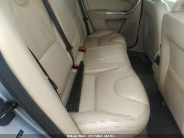 YV4902DZ1C2321238 Volvo XC60