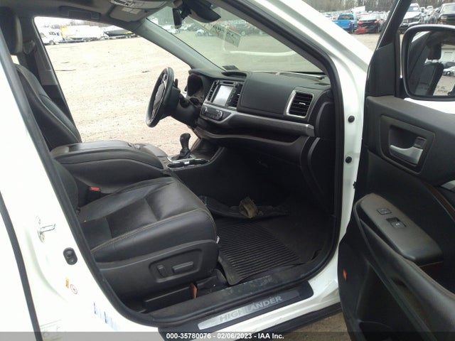 2017 Toyota Highlander, VIN: 5TDDZRFH4HS408504
