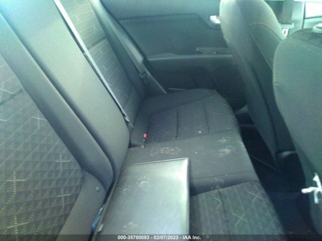 3KPA24AB8KE203640 KIA RIO S