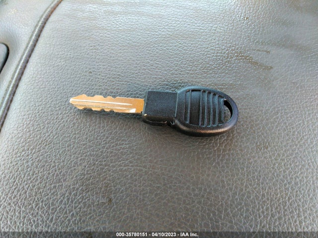 2013 RAM 1500 EXPRESS VIN: 3C6JR6AT3DG572565