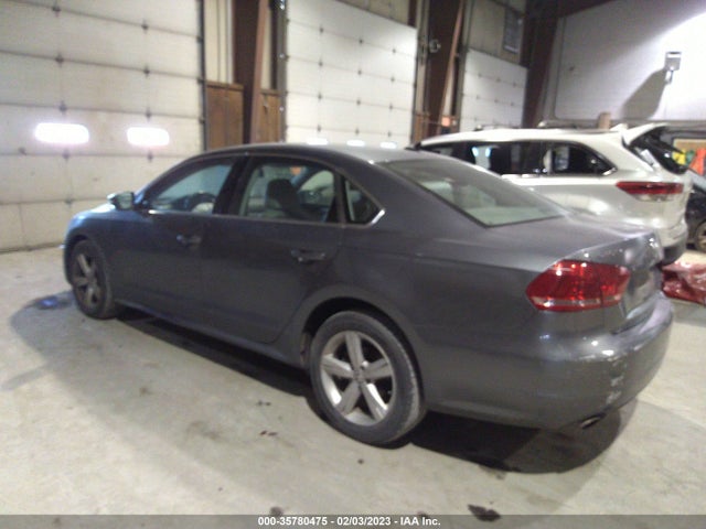 Volkswagen Passat 2012 1VWBP7A34CC074740 Image 3