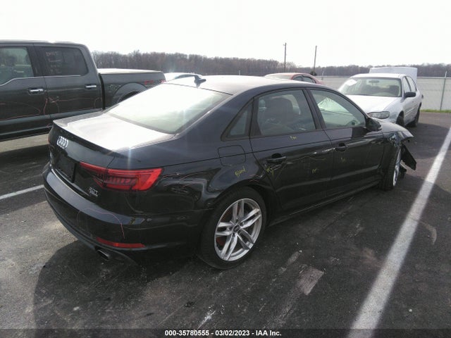 WAUDNAF4XHN047096 Audi A4 Season Of Audi Premium
