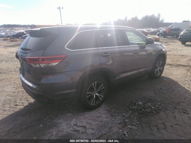 Toyota Highlander Le 2019 5TDBZRFH0KS709480 Image 4
