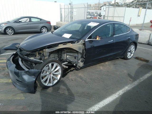 Tesla Model 3 Range 2019 5YJ3E1EA1KF425348 Image 2
