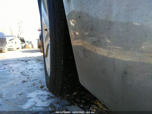 WBAXH5C55CDW06335 BMW 5 Series 528i Xdrive