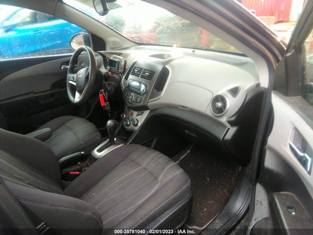 Chevrolet SONIC LT 2014 1G1JC6SH0E4117698 Image 5