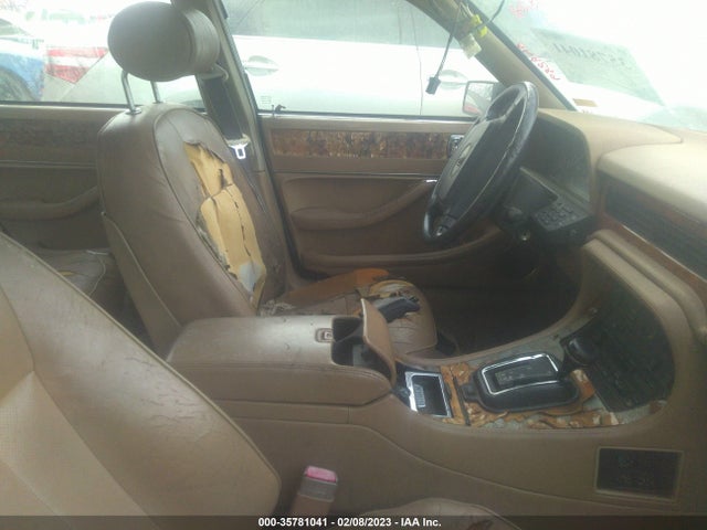 SAJHX1745RC688846 Jaguar XJ6