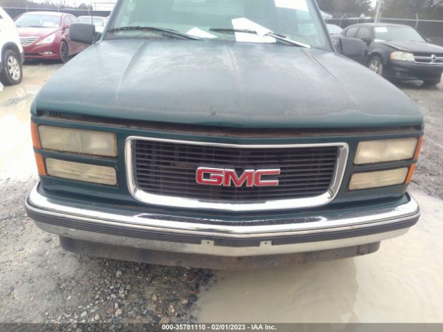1GKEC16R2WJ715846 GMC Suburban