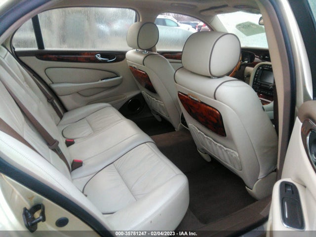 SAJWA82B56SG50349 Jaguar XJ