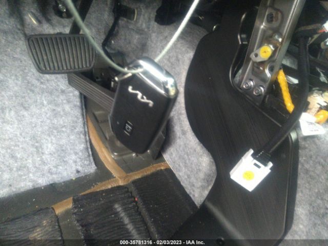 5XXG64J21NG092195 KIA K5 Gt-line