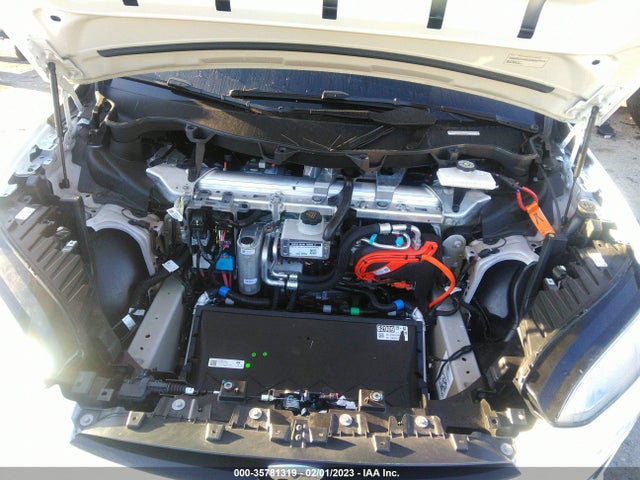 2022 Tesla Model X, VIN: 7SAXCBE61NF345483