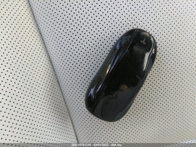 2022 Tesla Model X, VIN: 7SAXCBE61NF345483