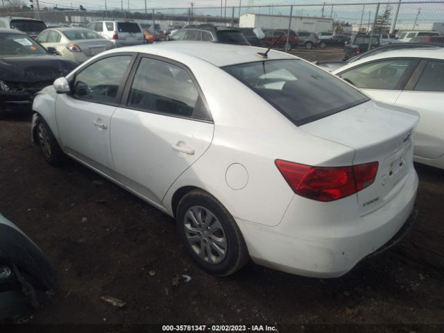 KNAFU4A22A5851000 KIA FORTE EX