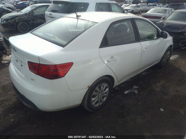 KNAFU4A22A5851000 KIA FORTE EX