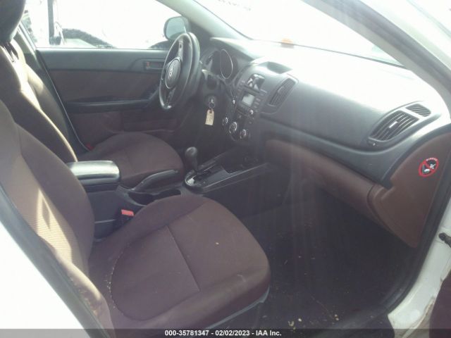 KNAFU4A22A5851000 KIA FORTE EX