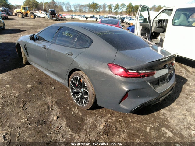 2022 BMW M8, VIN: WBSGV0C0XNCK10390