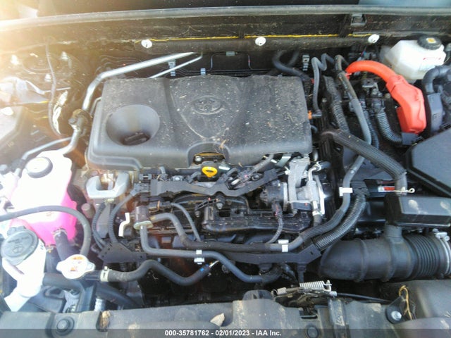 2021 Toyota Venza, VIN: JTEAAAAH8MJ044092