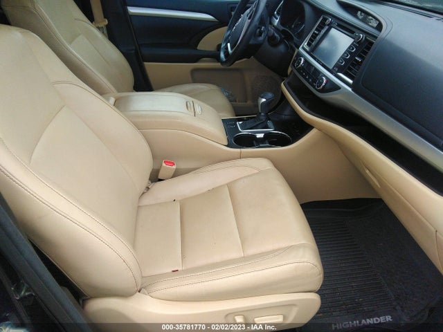2017 Toyota Highlander, VIN: 5TDJZRFH3HS480037