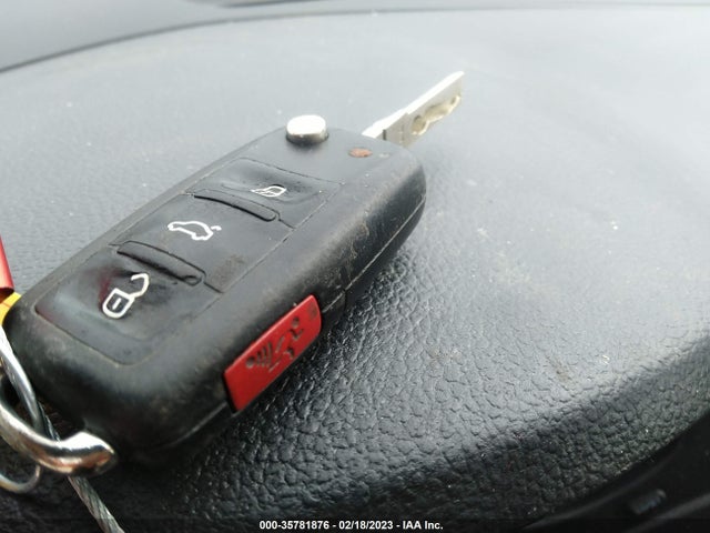 2014 VOLKSWAGEN JETTA SEDAN S VIN: 3VW2K7AJ4EM383798