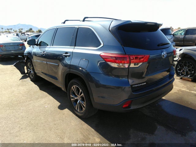 Toyota Highlander Le 2018 5TDZZRFH9JS250365 Image 4