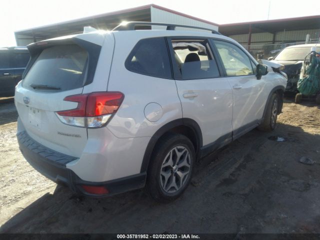 JF2SKAEC5KH518607 Subaru Forester Premium