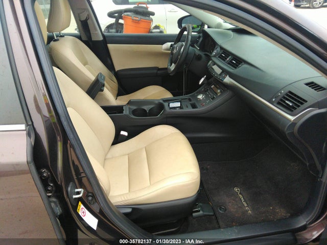 JTHKD5BH6B2008297 Lexus CT 200H