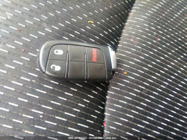 3C4PDCAB6JT303499 Dodge JOURNEY SE