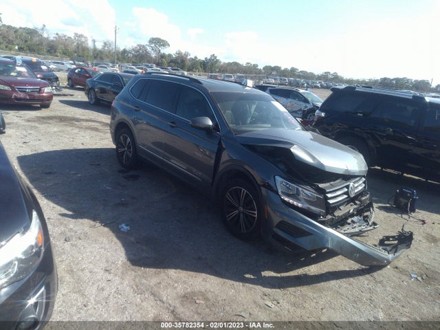 2018 Volkswagen Tiguan, VIN: 3VV3B7AXXJM037715