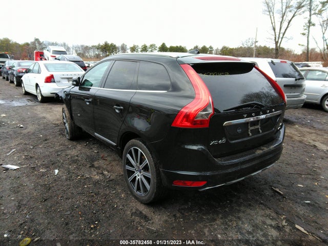 2017 Volvo XC60, VIN: YV449MRU4H2132907