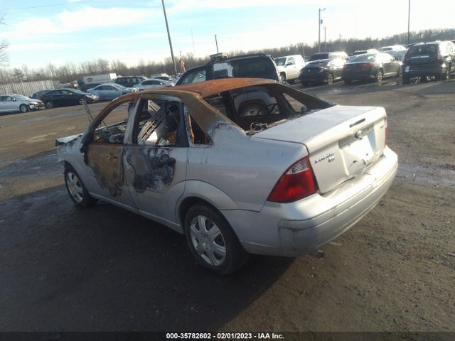 2006 FORD FOCUS S/SE/SES VIN: 1FAFP34N26W210236