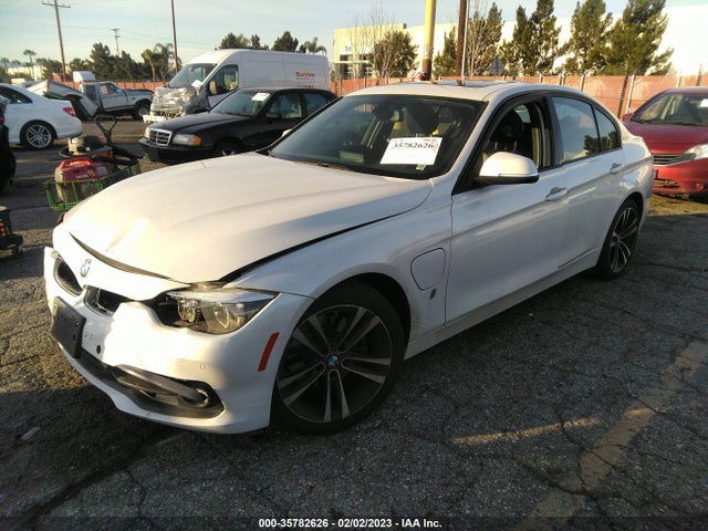 BMW 3 Series 330e Iperformance 2018 WBA8E1C50JA762951 Image 2