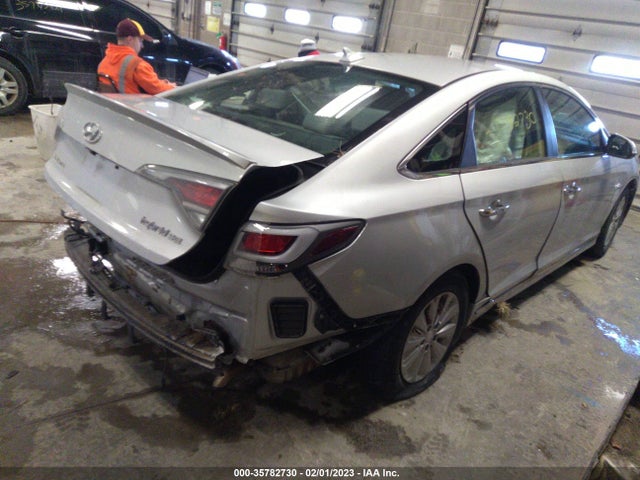 2016 HYUNDAI SONATA HYBRID SE VIN: KMHE24L16GA022550