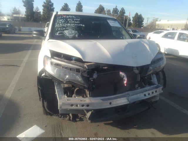 2018 Honda Pilot, VIN: 5FNYF6H10JB065497