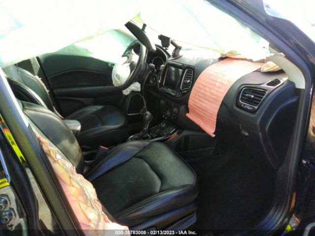3C4NJDCB8KT766880 Jeep Compass Limited