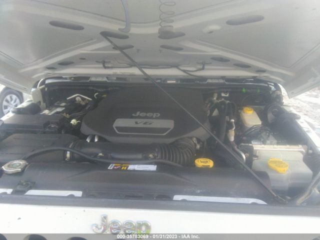 1C4BJWDG9GL342281 Jeep Wrangler Unlimited Sport