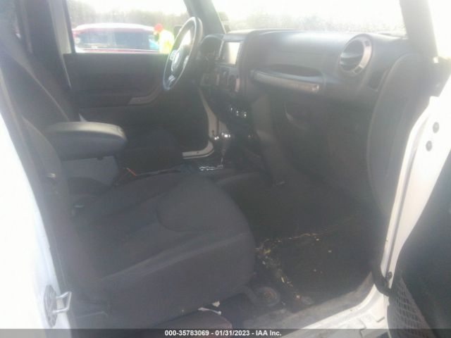 1C4BJWDG9GL342281 Jeep Wrangler Unlimited Sport