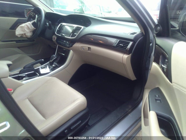 2017 Honda Accord, VIN: JHMCR6F55HC024053