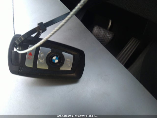 BMW 3 Series 320i 2018 WBA8E1G50JNU89092 Image 3
