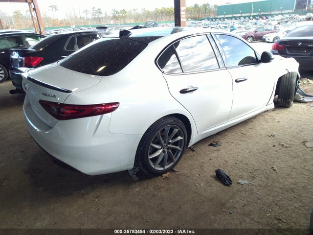 2022 Alfa Romeo Giulia, VIN: ZARFANBN2N7659151