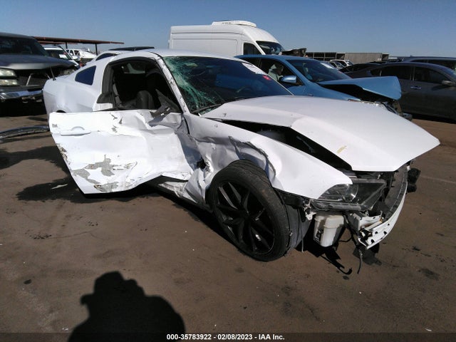 Ford Mustang V6 2014 1ZVBP8AM1E5288767 Image 1