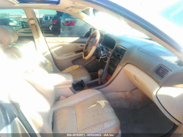 JT8BF22G3V5002752 Lexus ES 300 LUXURY SPORT SDN