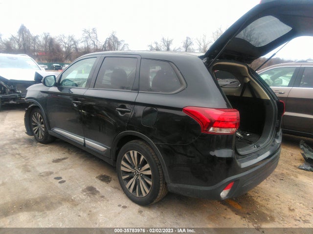 JA4AD3A32KZ044769 Mitsubishi Outlander Se