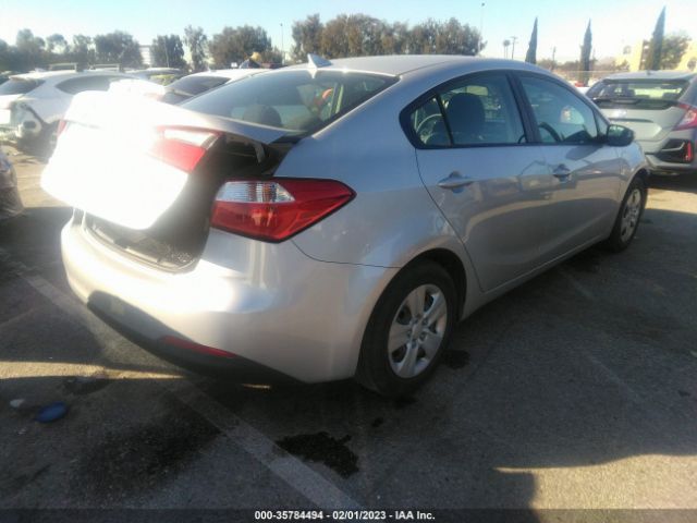 KNAFX4A69G5499097 KIA FORTE LX