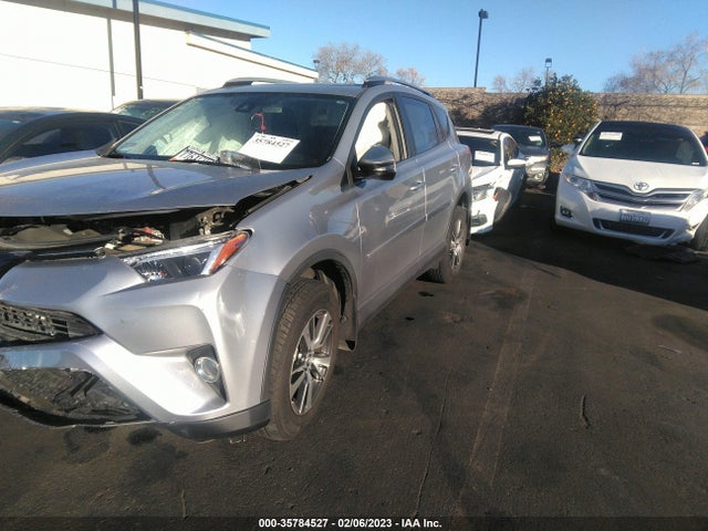 2018 TOYOTA RAV4 XLE/ADVENTURE VIN: JTMWFREV9JJ184593