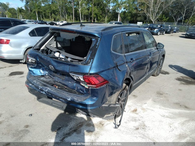 3VV3B7AX4LM080627 Volkswagen Tiguan Se/sel/se R-line Black