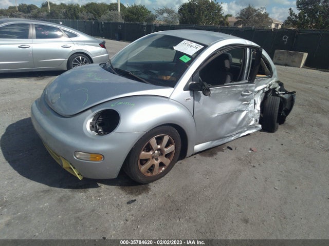 Volkswagen New Beetle Coupe Gl 2003 3VWBD21C23M429947 Image 2