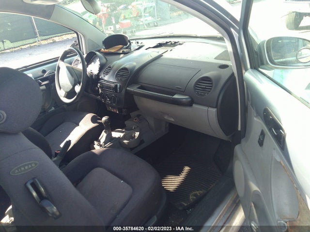 Volkswagen New Beetle Coupe Gl 2003 3VWBD21C23M429947 Image 6